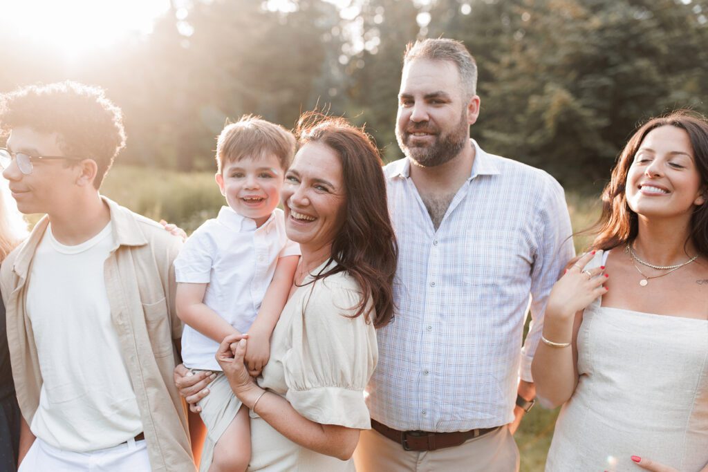 Boston extended family photographer: tips for amazing pictures - family having fun