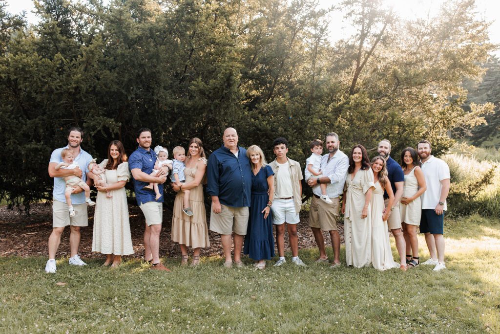 Boston extended family photographer: tips for amazing pictures - large group family photo in Arnold Arboretum