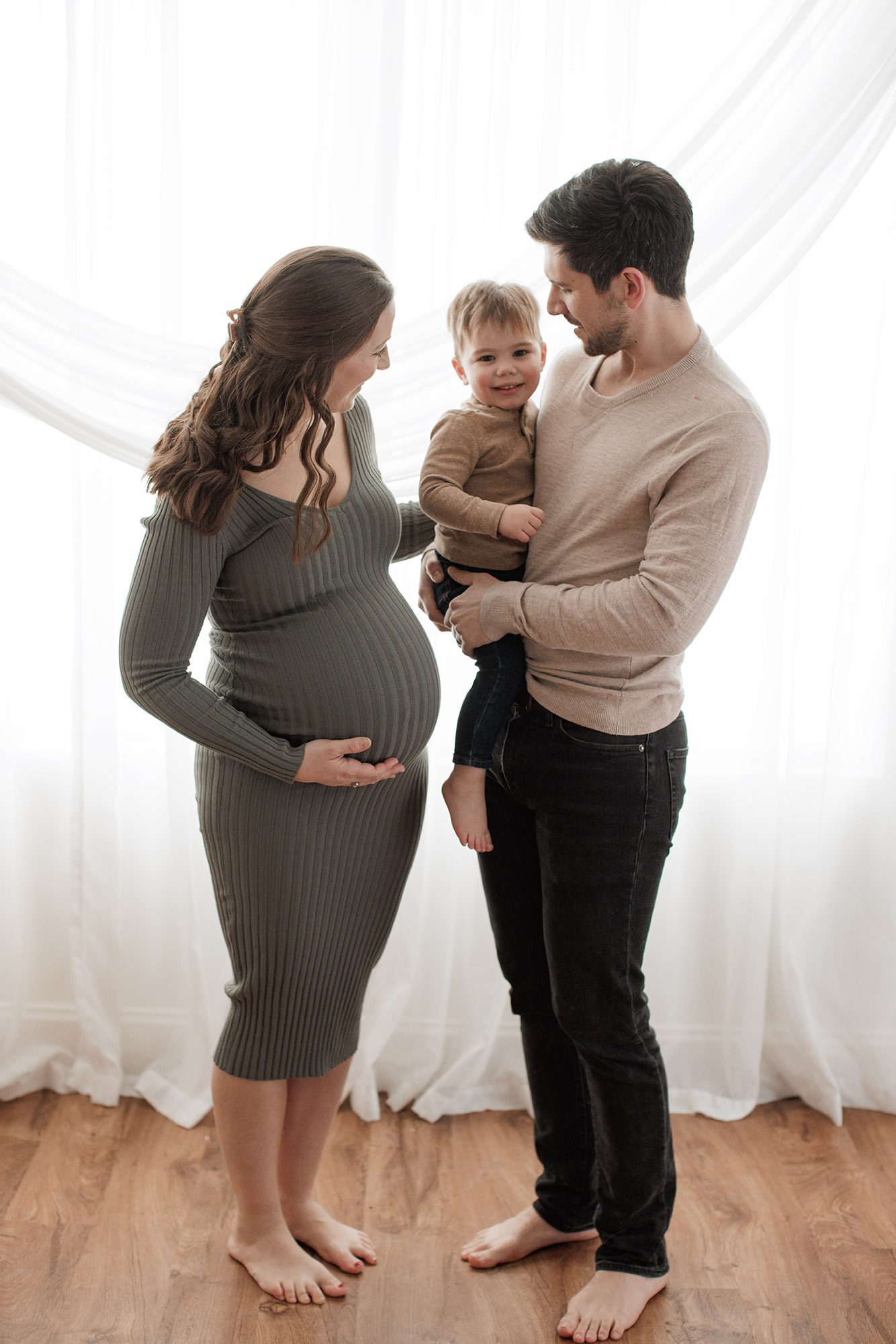Why Every Mom Deserves a Professional Maternity Photography Session