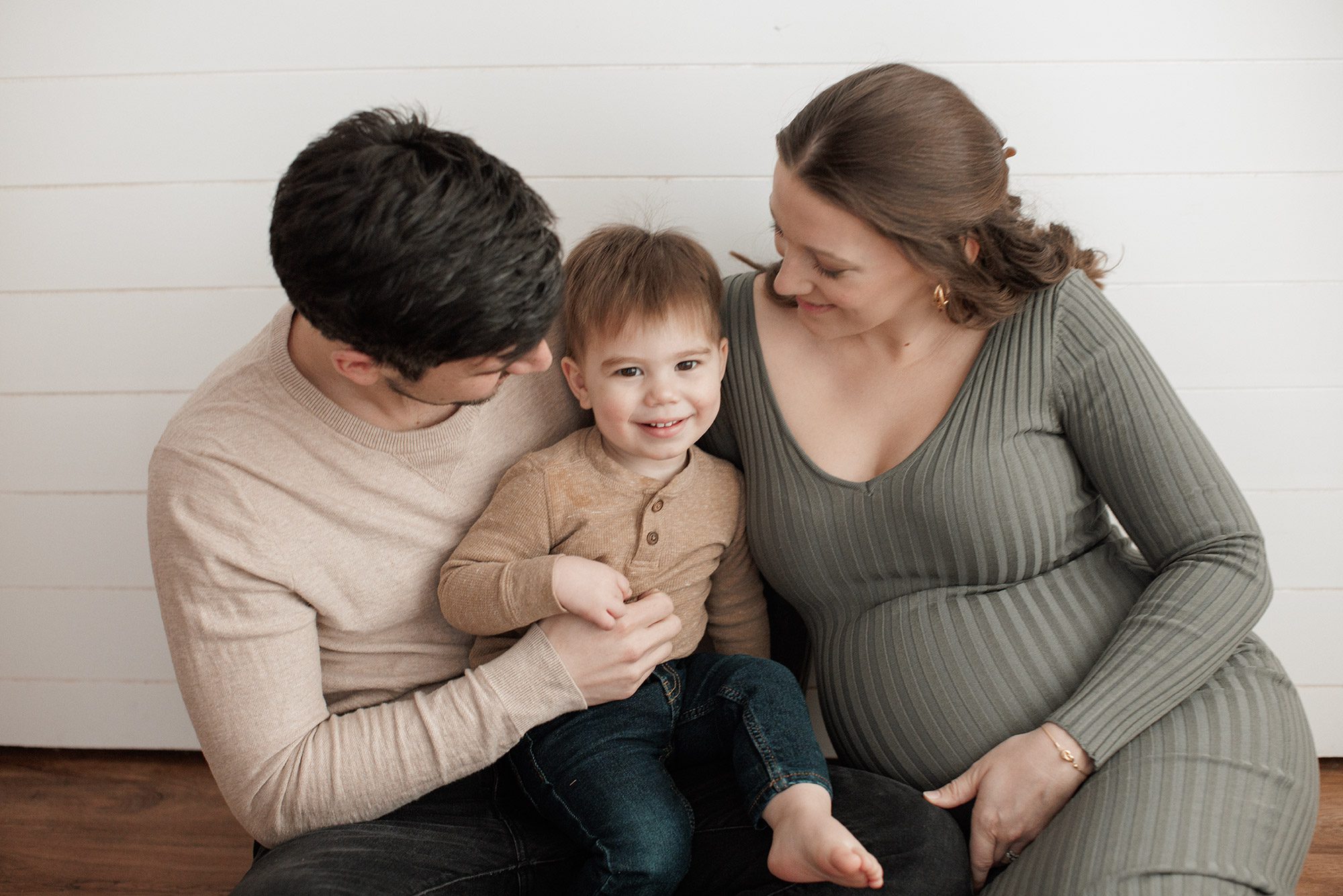 Why Every Mom Deserves a Professional Maternity Photography Session