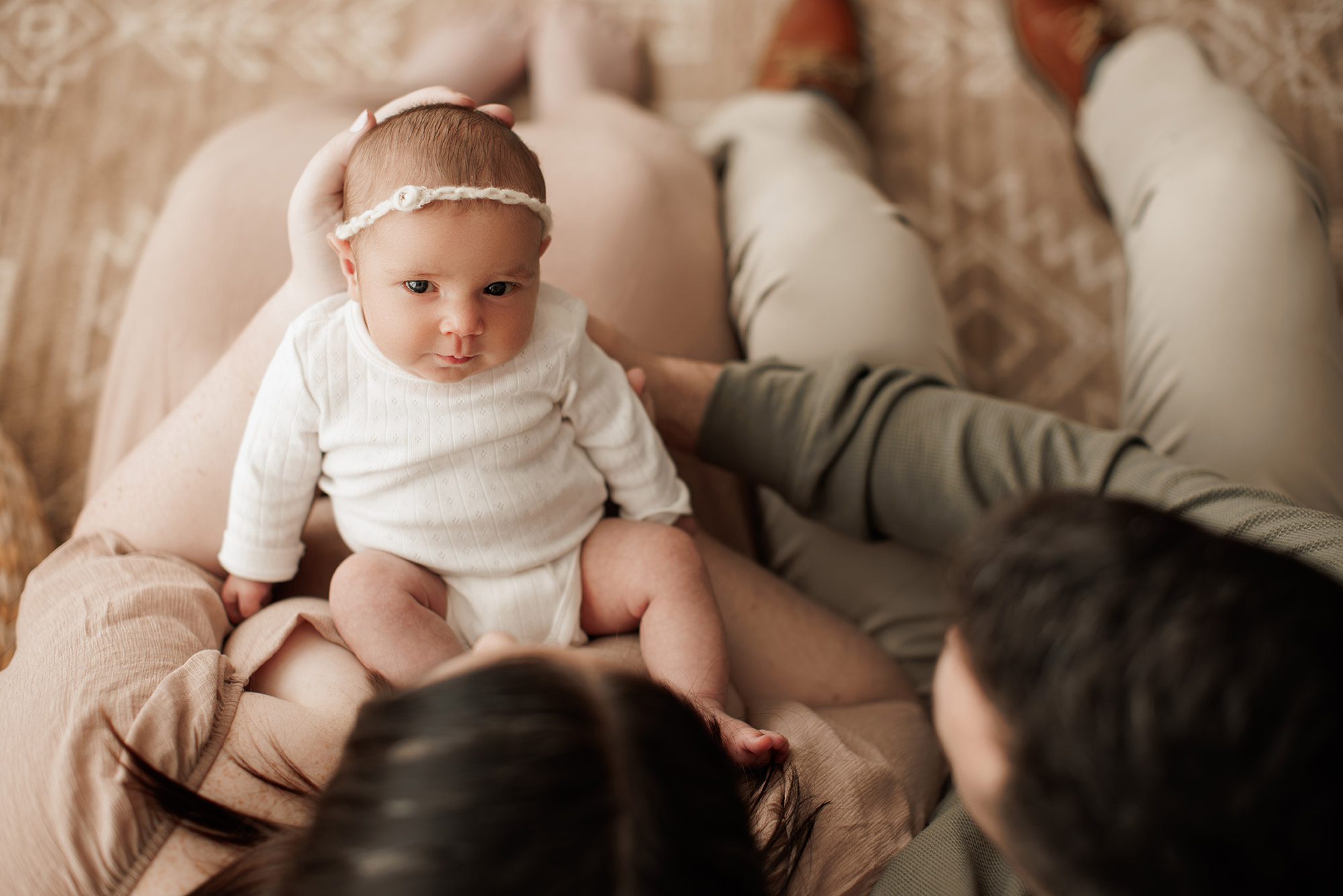 cozy minimalist newborn photoshoot Boston -