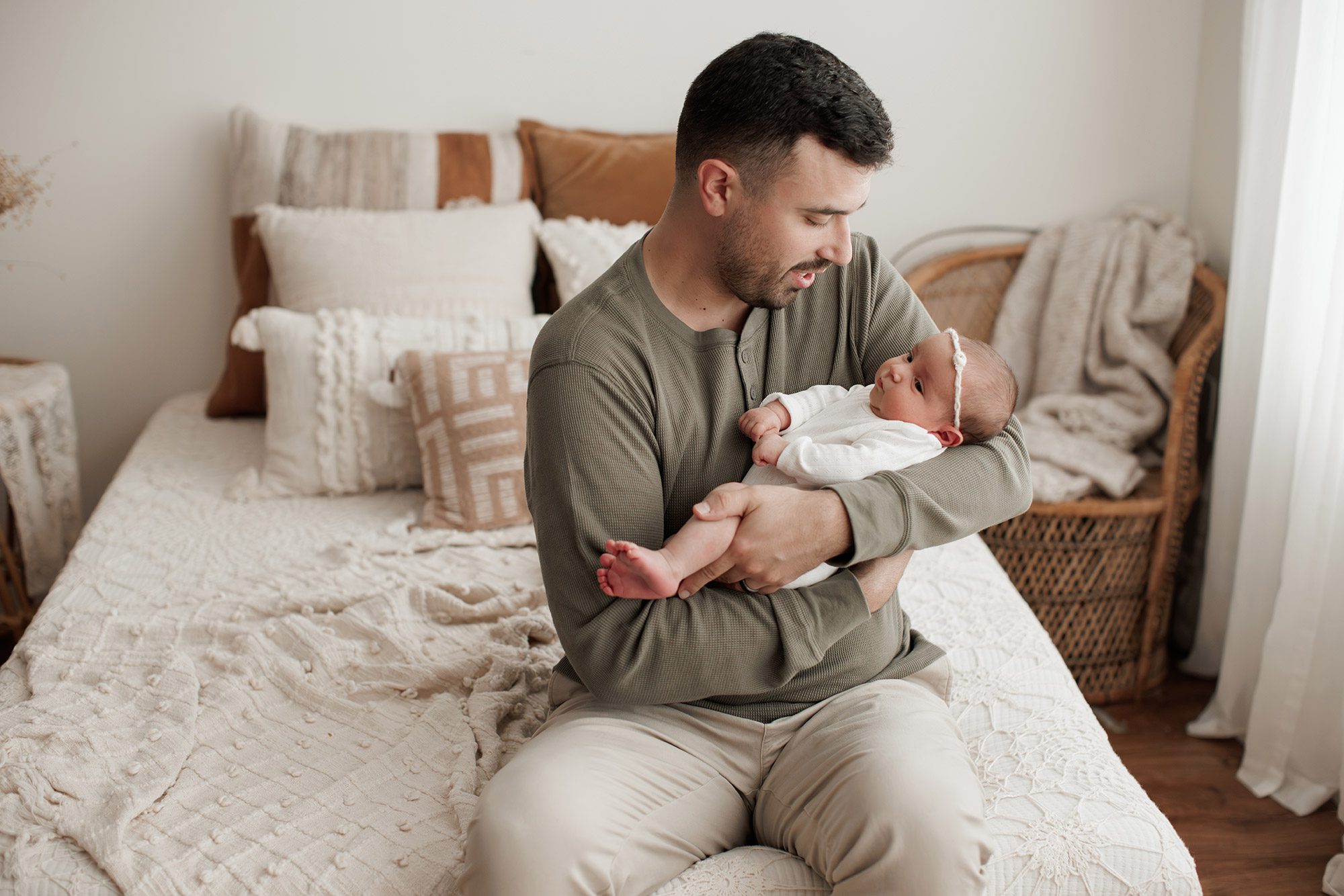 cozy minimalist newborn photoshoot Boston -