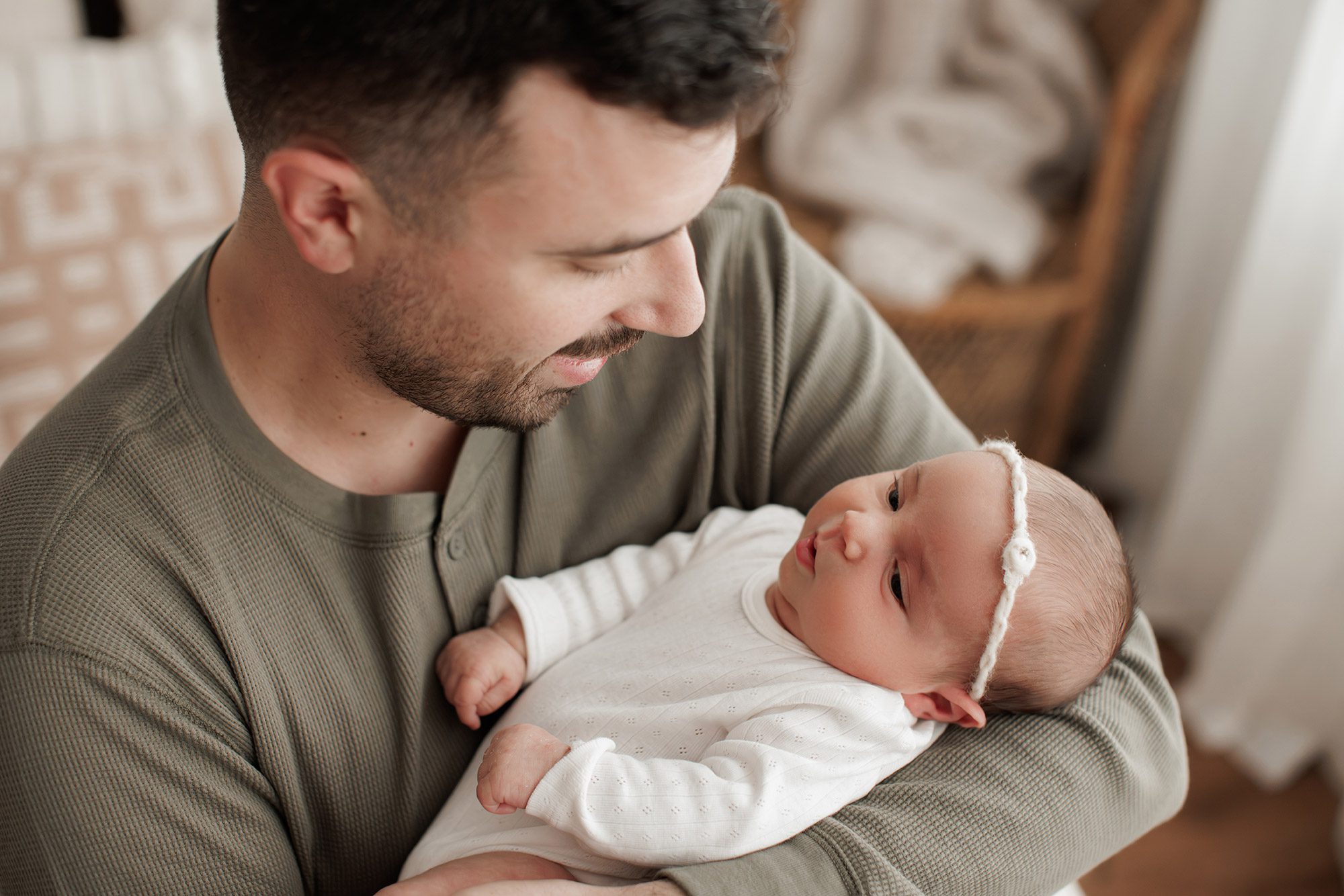cozy minimalist newborn photoshoot Boston -