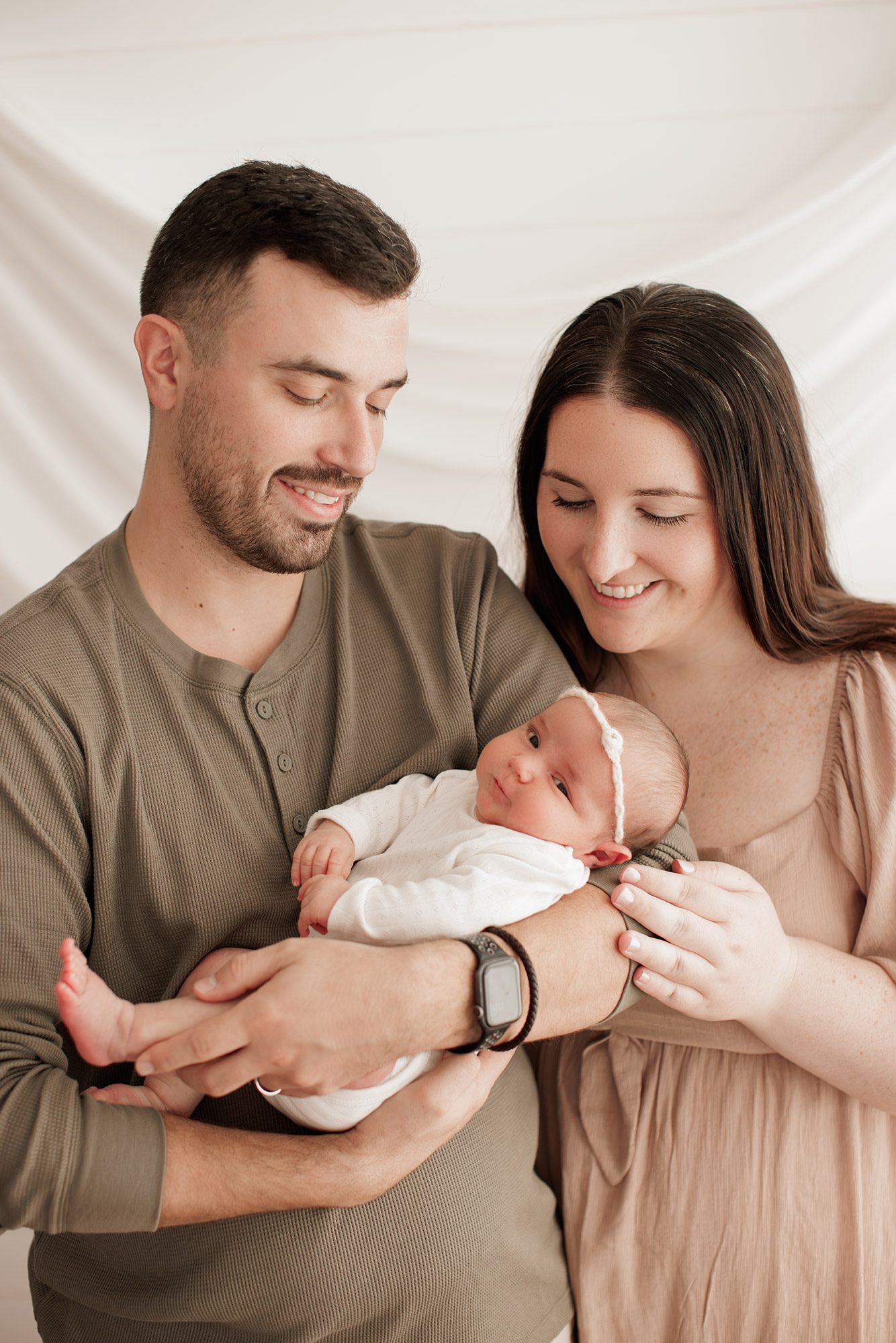 cozy minimalist newborn photoshoot Boston -