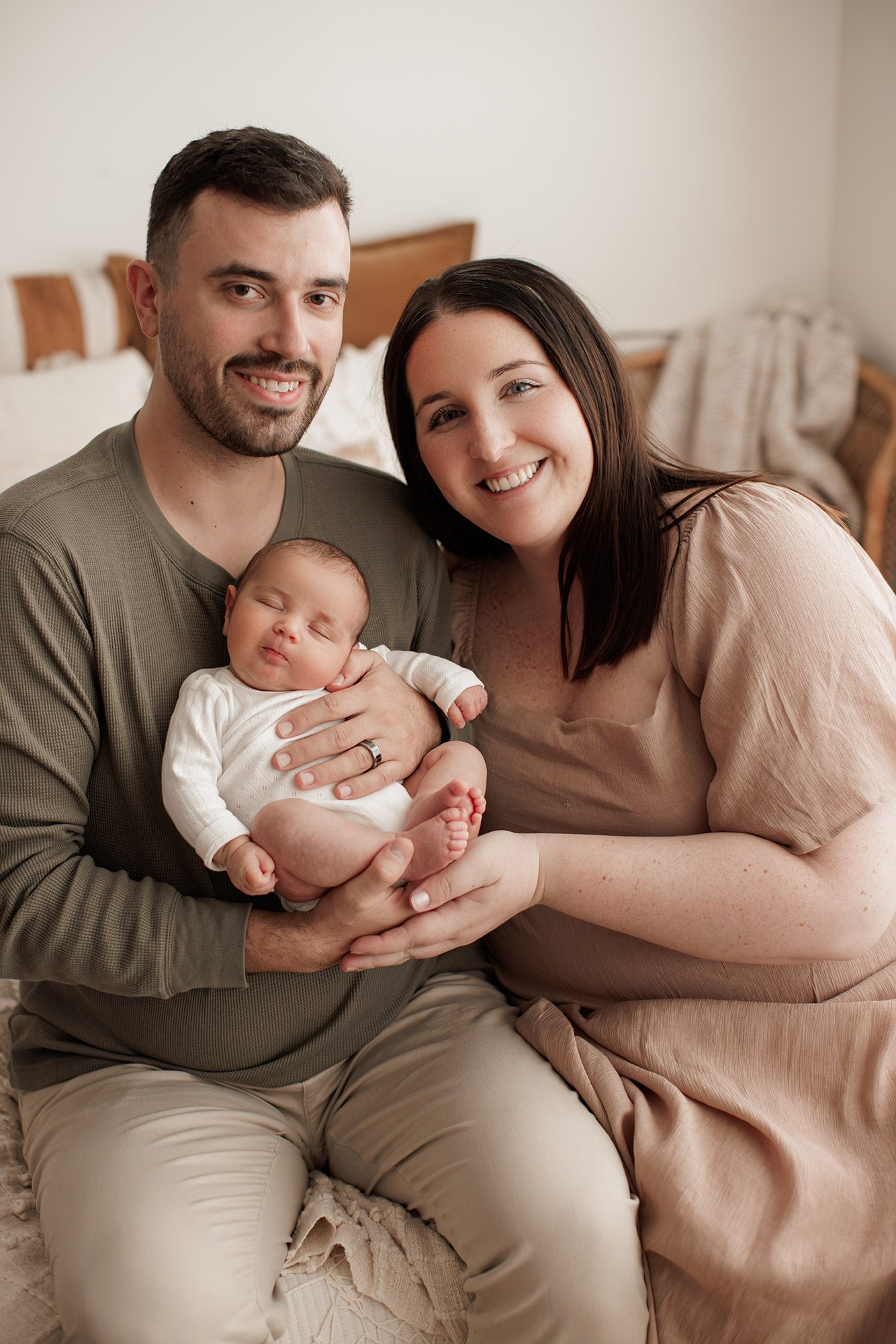 cozy minimalist newborn photoshoot Boston -