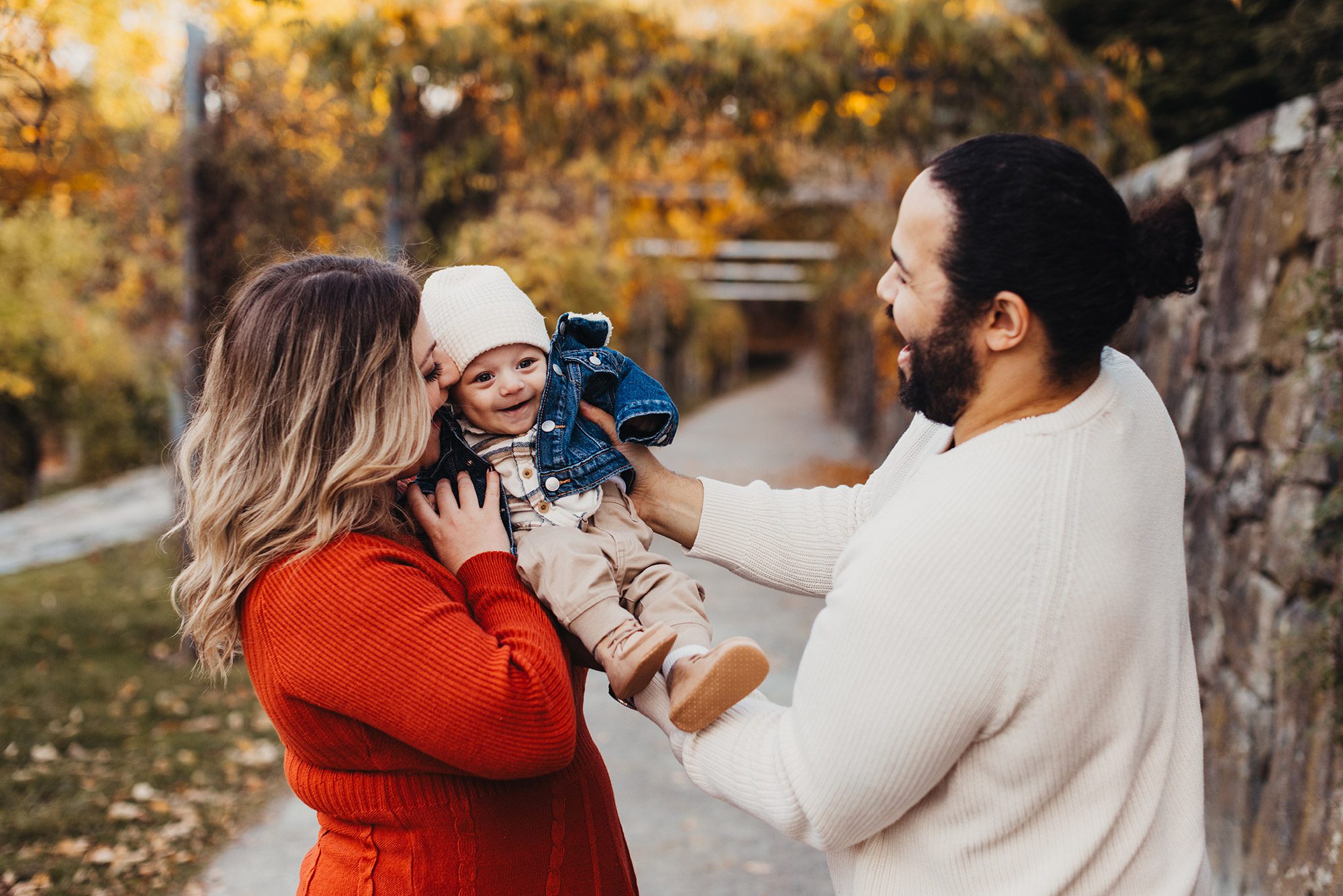 Annual Family Photos Boston Photographer - mom kissing baby