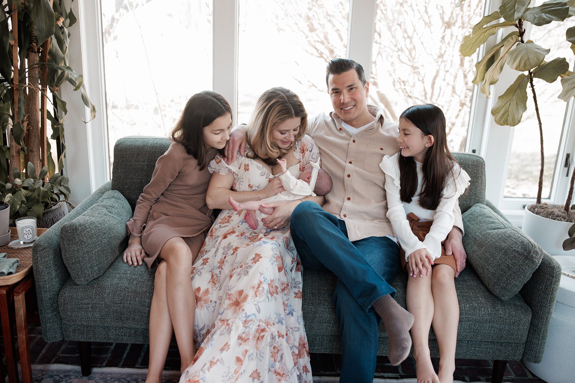 Why choose an in home newborn photo session