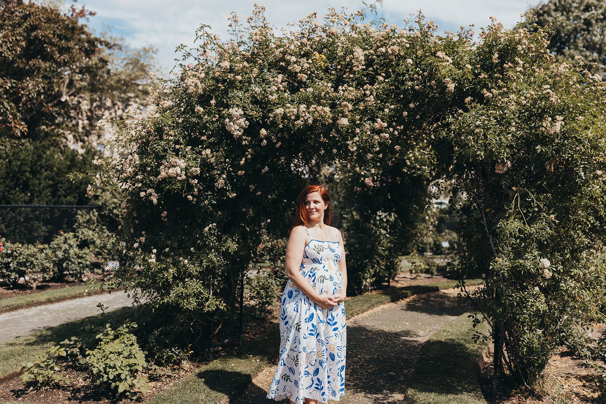 Maternity Photos at the Kelleher Rose Garden in the Fens