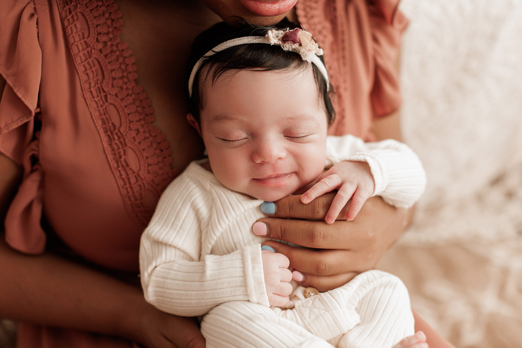 How to Have a Stress-Free Newborn Photo Session