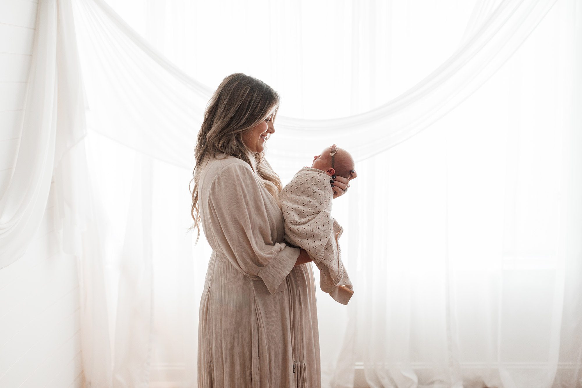 Studio Newborn Photoshoot: What a Typical Session Looks Like