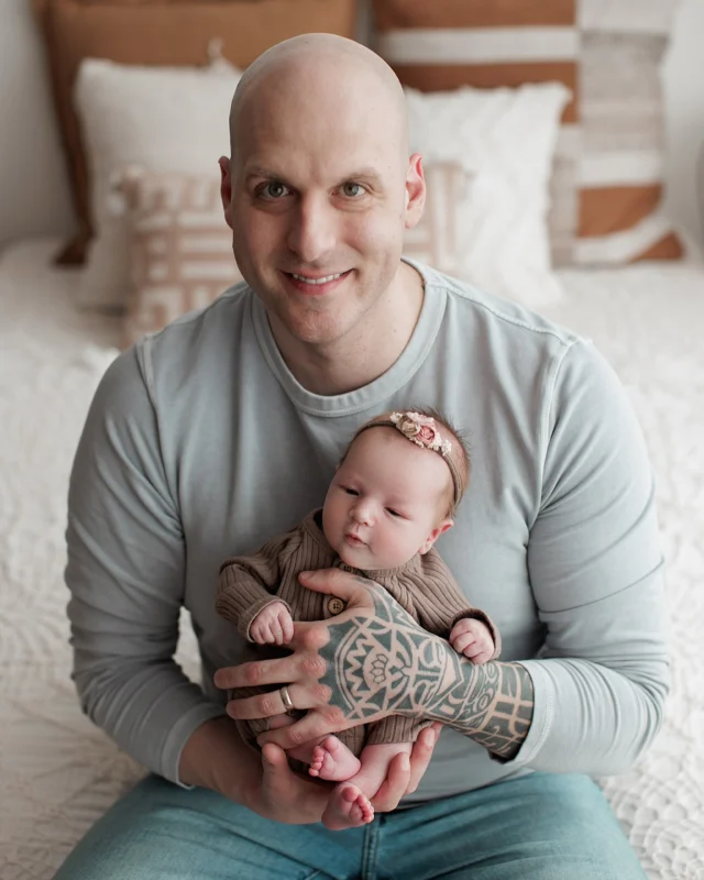 BOOK RECOMMENDATIONS PLEASE! I’m going on vacation by myself next week! Going to visit my 98 year old grandfather in Florida for 4 night of beach and reading and peace 😎😎😎 Send me your current favs!
#newbornphotographer #newborn #newbornsession #newbornposingideas #bostonphotographer #bostonnewbornphotographer #newbornphotographystudio