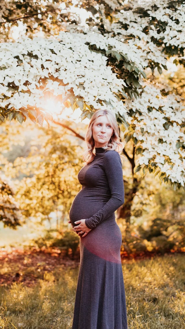 Come on sun, do it!
#maternityphotosession #maternityphotography #maternityphotographer #bostonphotographer #goldenhour